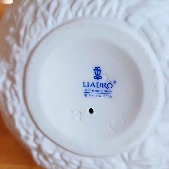 2011 LLADRO CHRISTMAS 🎄 BALL ORNAMENT - Picture 5 of 6